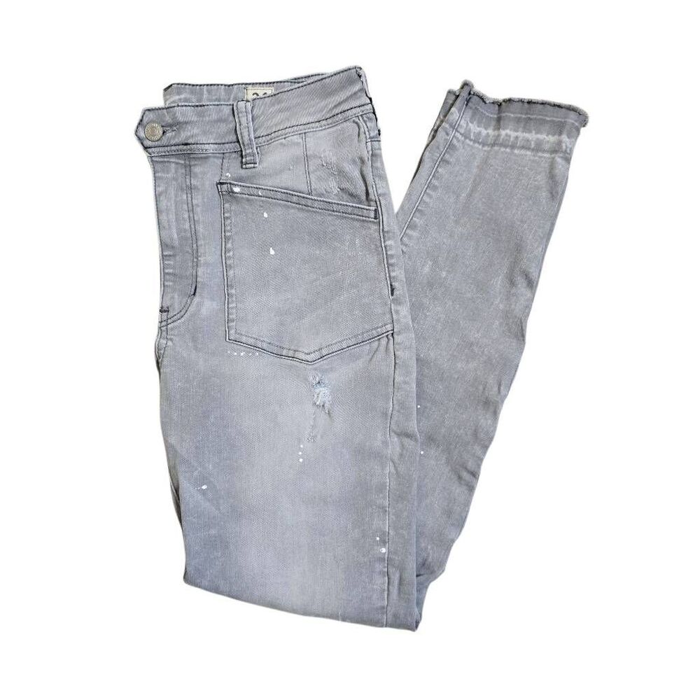 We The Free Free People Gummy Distressed Paint Splatter Gray Utility Jeans 31